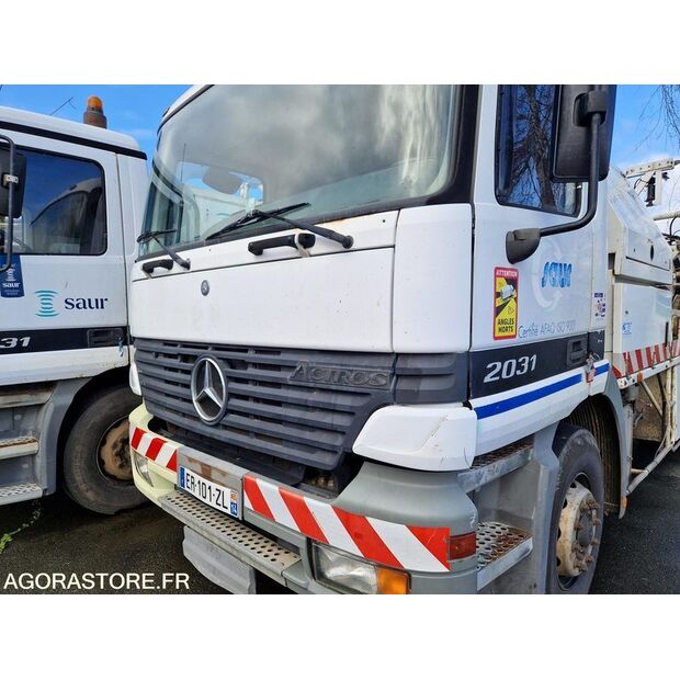 1999 Mercedes-Benz 2031-45619261