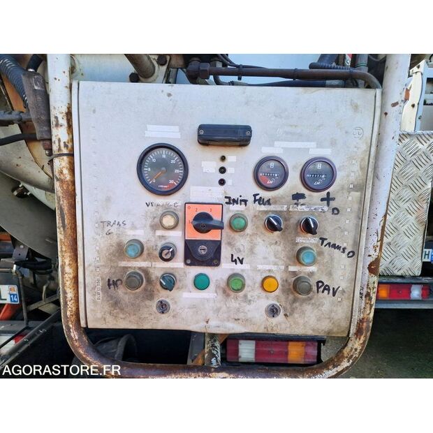 1999 Mercedes-Benz 2031-45619287