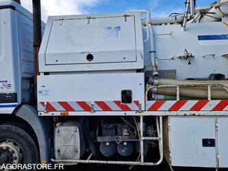 1999-mercedes-benz-2031-1425598-45619303