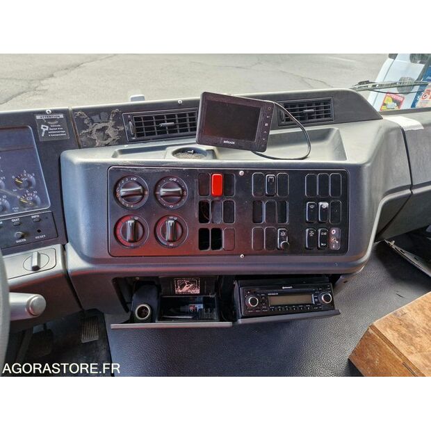 1999 مرسيدس بنز 2031-45619318