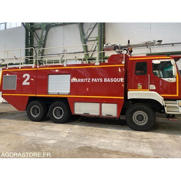 2002 THOMAS-45619410