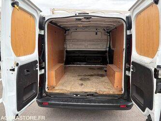 2015-renault-trafic-1425610-45619436