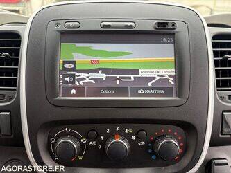 2015-renault-trafic-1425610-45619442