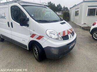 2012-renault-trafic-1425615-45619515