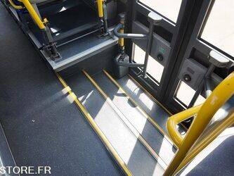 2009-mercedes-benz-intouro-1425618-45619563