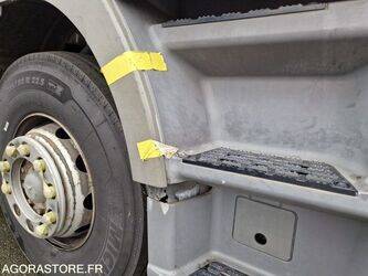 2005-mercedes-benz-2032-1425619-45619580