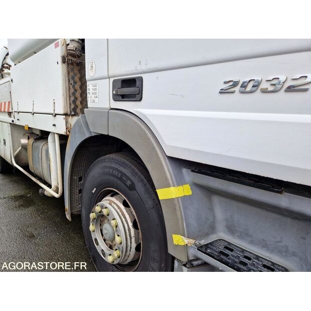 2005 Mercedes-Benz 2032-45619581