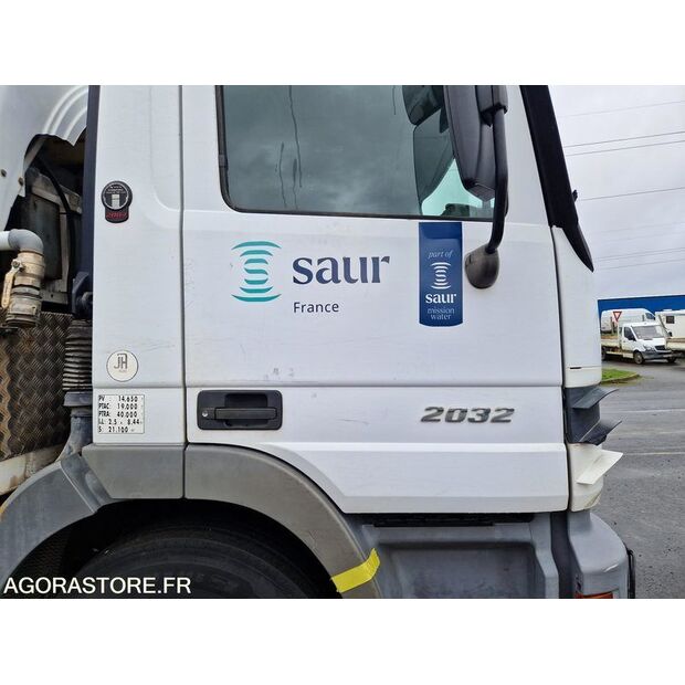 2005 Mercedes-Benz 2032-45619582