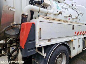 2005-mercedes-benz-2032-1425619-45619597