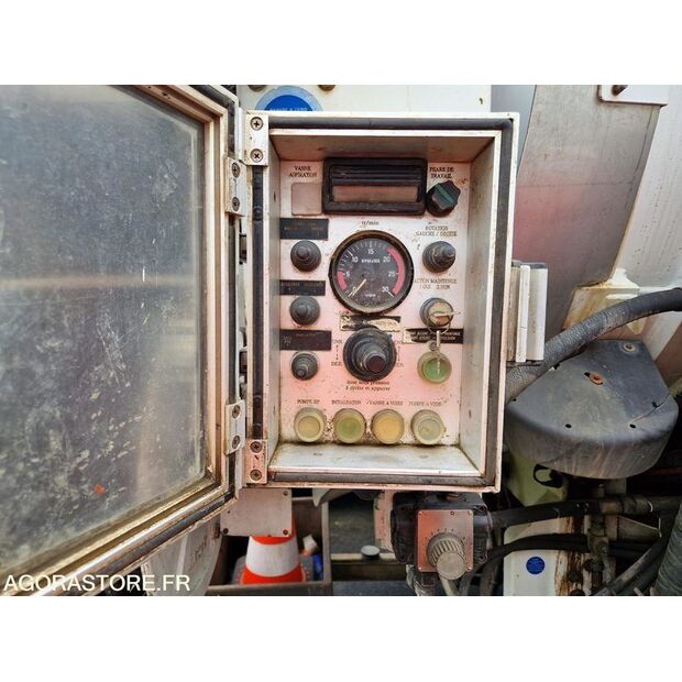 2005 Mercedes-Benz 2032-45619603