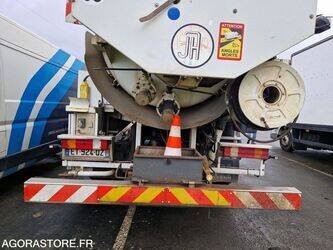 2005-mercedes-benz-2032-1425619-45619607