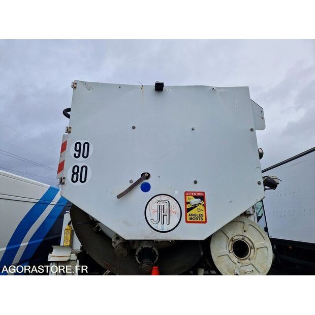 2005 Mercedes-Benz 2032-45619608