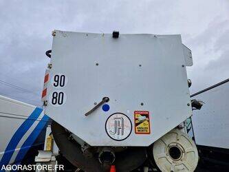 2005-mercedes-benz-2032-1425619-45619608