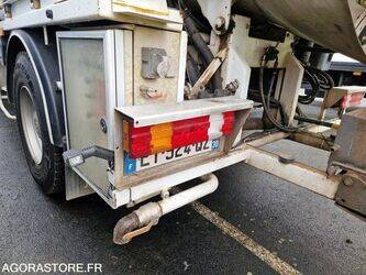 2005-mercedes-benz-2032-1425619-45619612