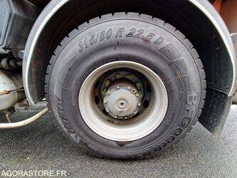 2005-mercedes-benz-2032-1425619-45619614