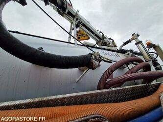 2005-mercedes-benz-2032-1425619-45619617