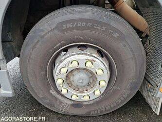 2005-mercedes-benz-2032-1425619-45619619