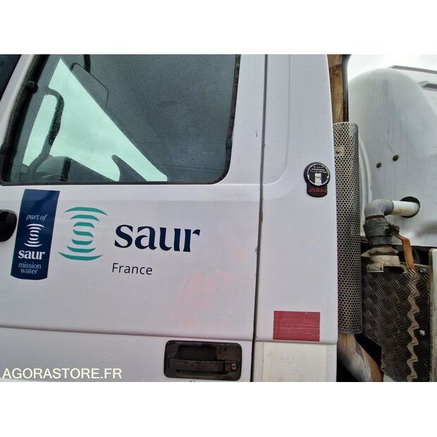 2005 Mercedes-Benz 2032-45619624