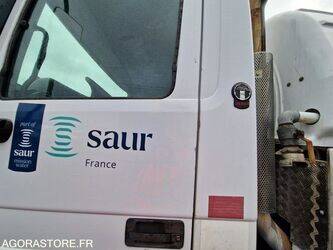 2005-mercedes-benz-2032-1425619-45619624