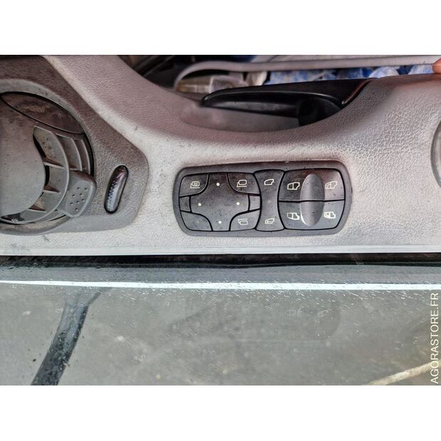 2005 Mercedes-Benz 2032-45619625