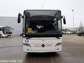 2009-mercedes-benz-intouro-1425622-45619647