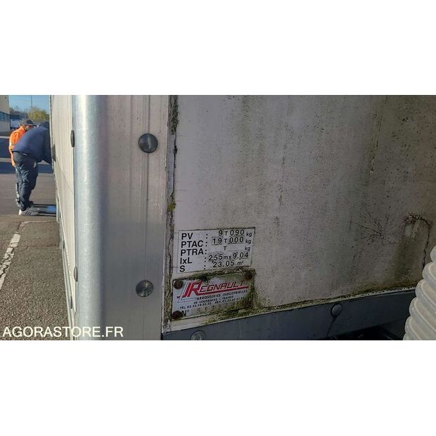 2014 Renault PREMIUM-45619681