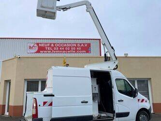 2016-renault-master-1425625-45619703