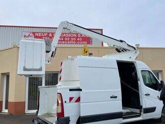 2016-renault-master-1425625-45619704