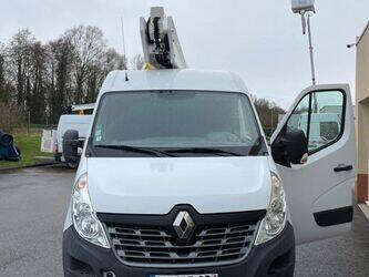 2016-renault-master-1425625-45619706