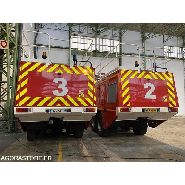 2001 THOMAS-45619777