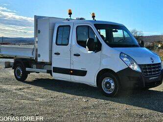 صورة ل شاحنات قلابة 2012 رينو Master