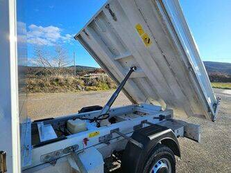 2012-renault-master-1425631-45619783