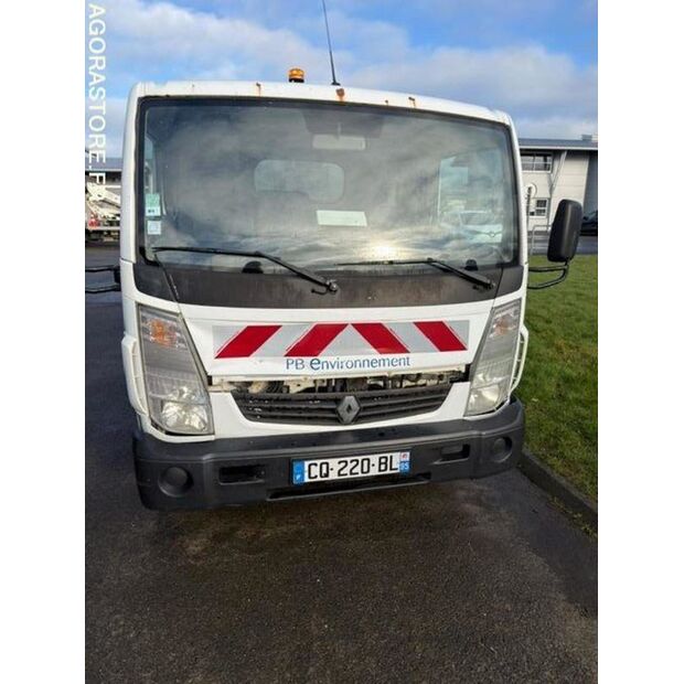 2013 Renault Maxity-45619934