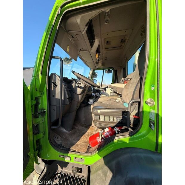 2010 Renault PREMIUM-45619949