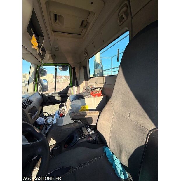 2010 Renault PREMIUM-45619952