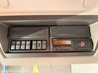 2010-renault-premium-1425641-45619954