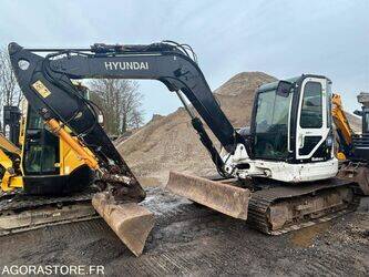 صورة ل حفارات صغيرة 2017 هيونداي Robex 80CR-9A