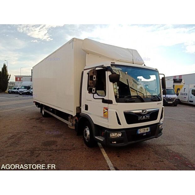 2018 MAN 12.220-45620182