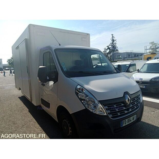 2019 رينو Master-45620221