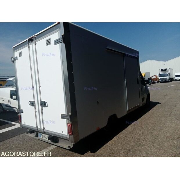 2019 رينو Master-45620224