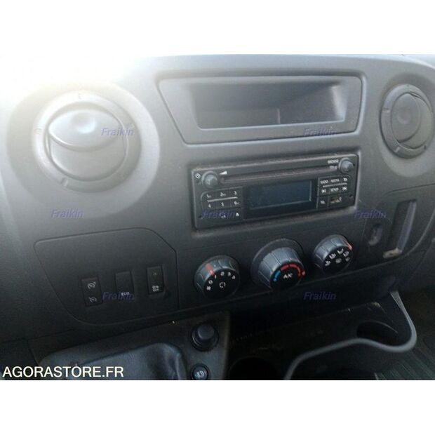 2019 رينو Master-45620232