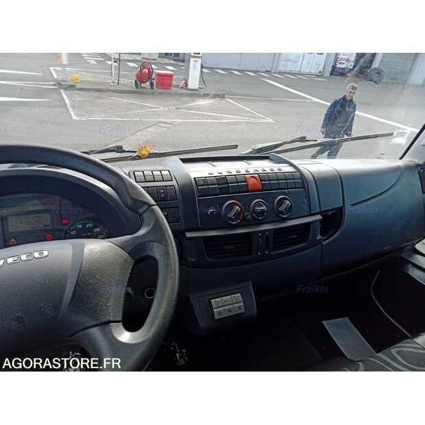 2015 Iveco 120E25-45620286