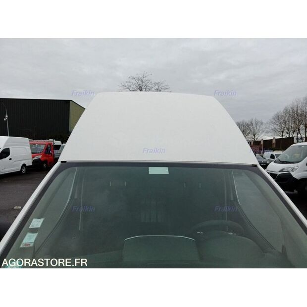 2019 NISSAN NV200-45620293
