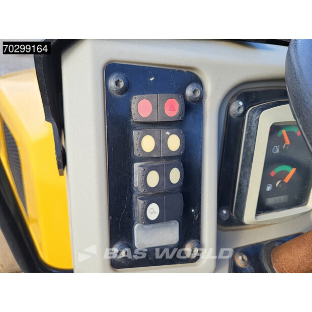 2018 Caterpillar CB2.7-45620599