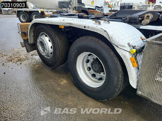 2016-mercedes-benz-antos-2542-1425694-45621283