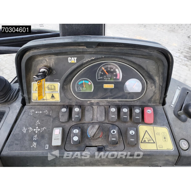 2013 Caterpillar 428F-45621957