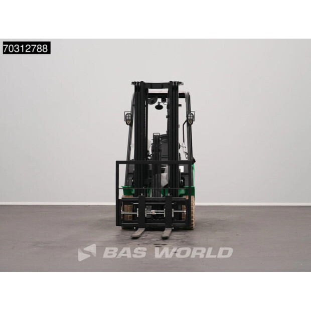 2024 هانجتشا CPD18-45622076