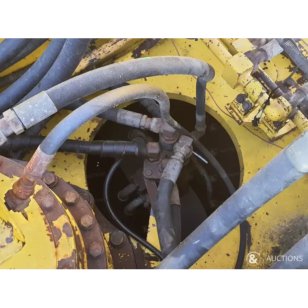 2017 Komatsu PC400LC-8R-45622535