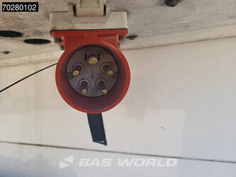 2015-pacton-thermo-king-slxe-300-whisper-pro-lzv-liftachse-city-tuv-08-25-45622836