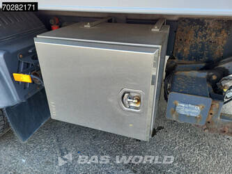 2016-mercedes-benz-atego-1524-1320102-45622925